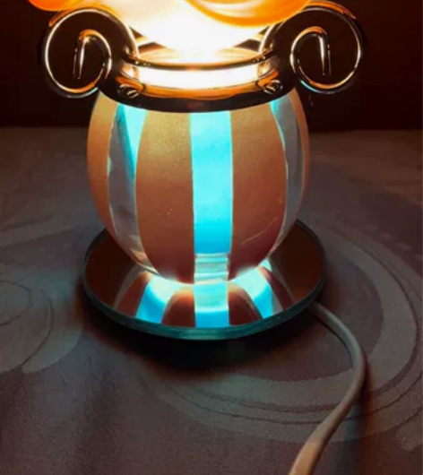 可以调光的香薰炉 香薰灯 送香薰 有包装盒...