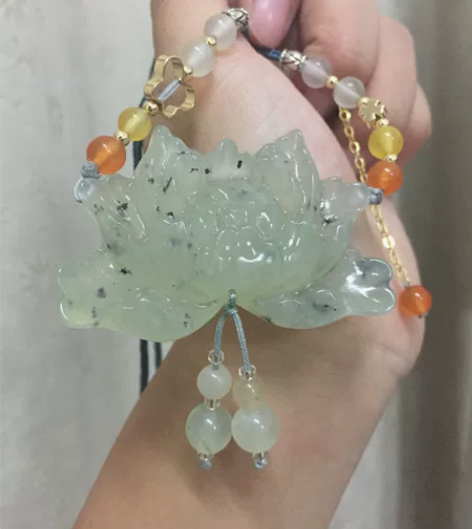 绝美的飘墨大荷花 颜值也是非常在线的 全品...