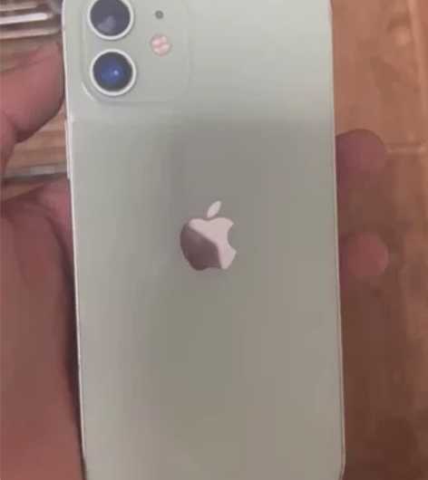 出售苹果12一台，自用的，所有功能完好，换...