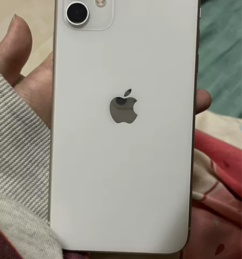 出自用苹果11 128g 白色 外观几乎没...