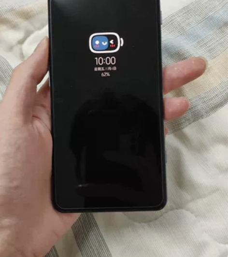 出一台闲置黑鲨4 12+256配件齐全,箱...