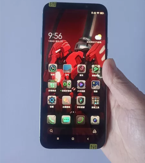 黑鲨游戏2，运行12G存储256G，换过屏...