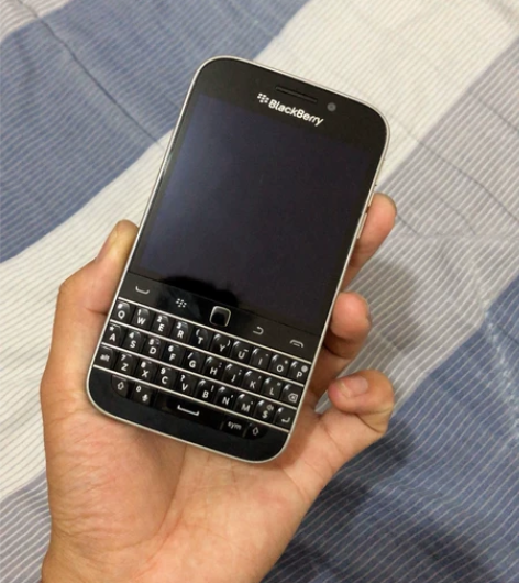 黑莓Q20，成色精品，功能一切正常，支持联...