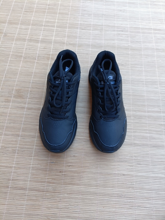 二手男鞋42.5码  安踏运动鞋