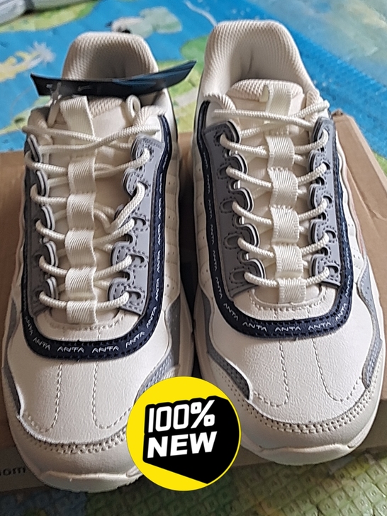 安踏！！！！35.5码！！！！50米邮！！...