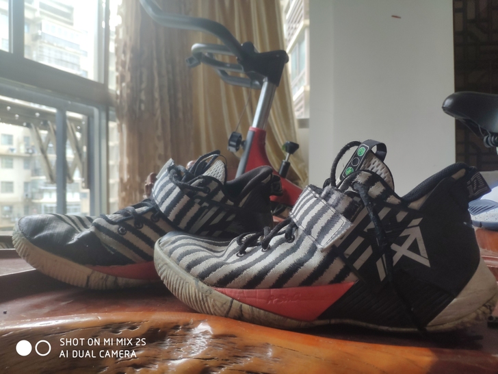 安踏 要疯3.0 44.5码保正 穿了有段...