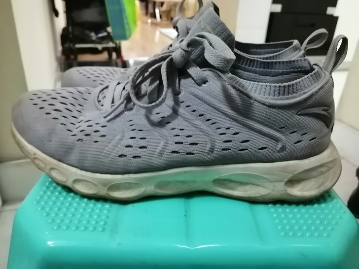 安踏跑步鞋女鞋40码