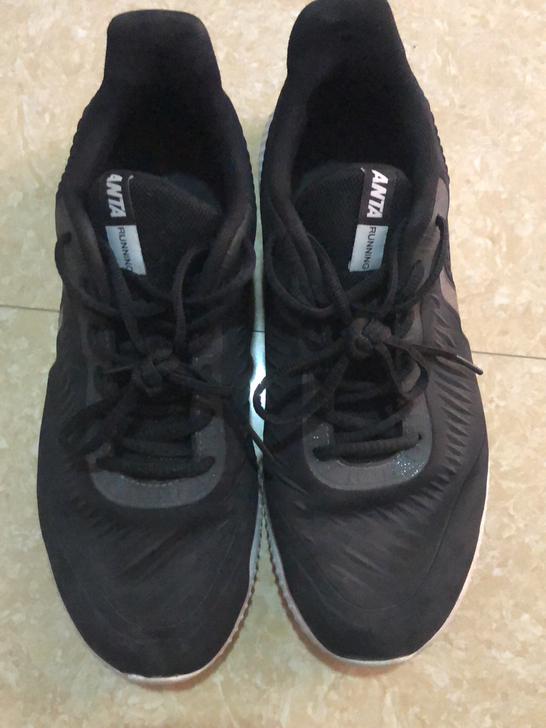 正品安踏运动鞋 43码 6-7成新