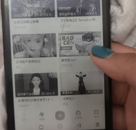 海信a2   双面屏手机   彩屏有点烧 ...