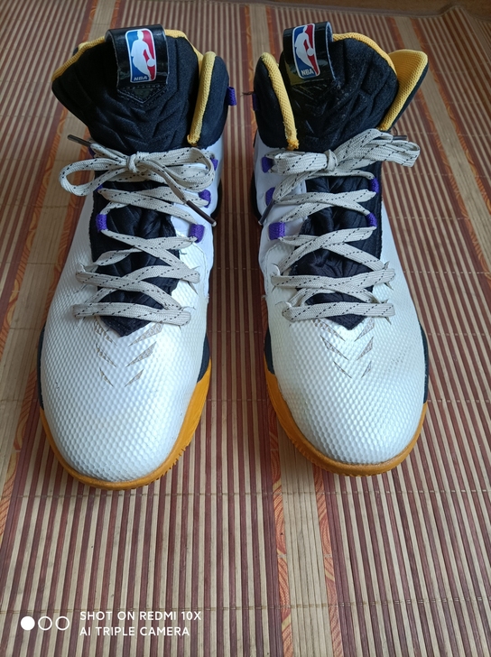 二手鞋安踏蓝球鞋44鞋子保证正品   无开...