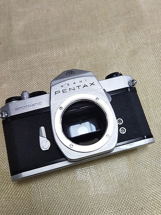 宾得胶片机spotmatic sp。