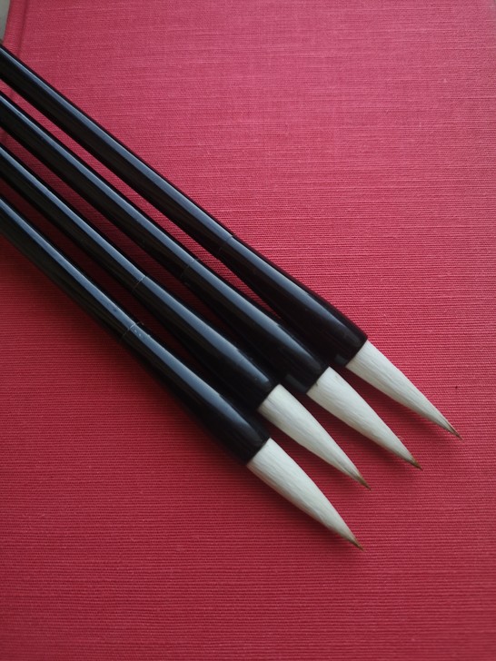 这是我在文房展会上试用的众多笔中，感觉非常...