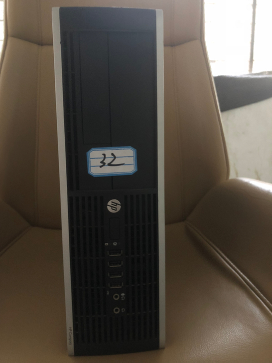 一套惠普品牌主机+品牌AOC高清32寸曲屏...