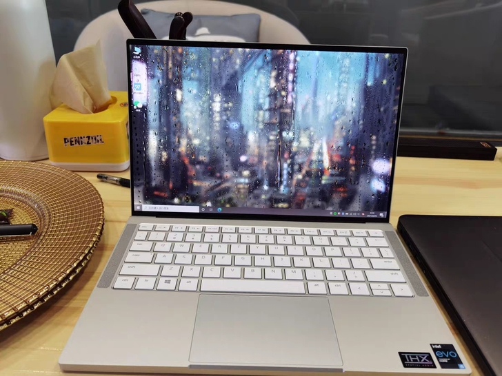 雷蛇 razer book13 轻薄本,乞...