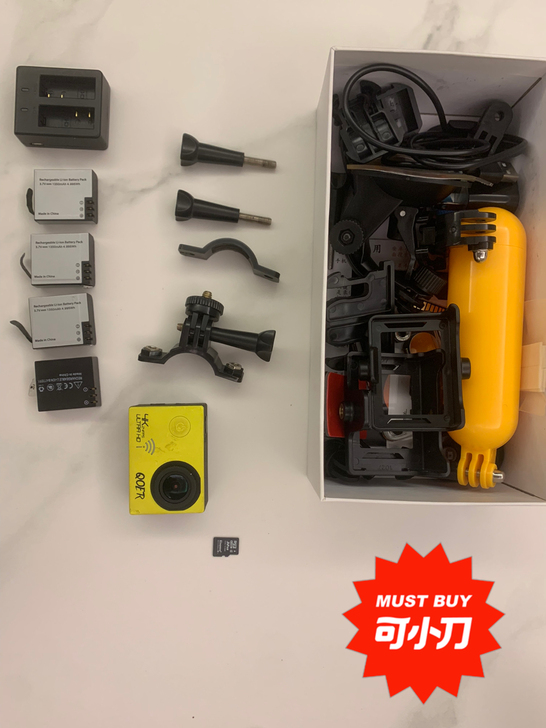 出售自家用山狗运动相机，电池4块，32的内...