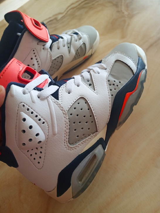 37.5码乔丹运动鞋