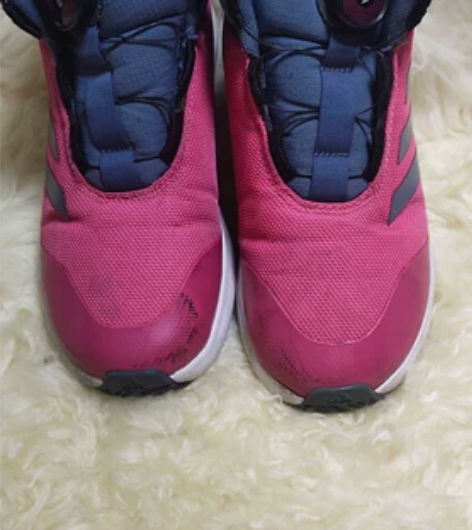 Adidas女士运动鞋高帮秋冬款34码，内...