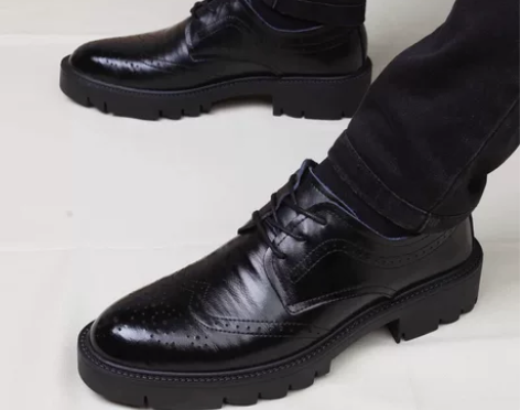 英伦韩版尖头皮鞋男士春秋厚底雕花男鞋真皮商...