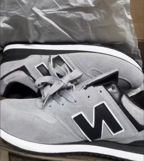 男士休闲鞋亏本清仓大甩卖，时尚百搭，买到就...