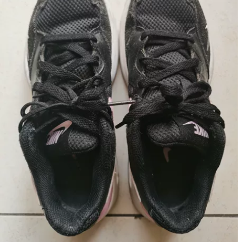 nike运动鞋秋冬，38码，不议价，不退不...