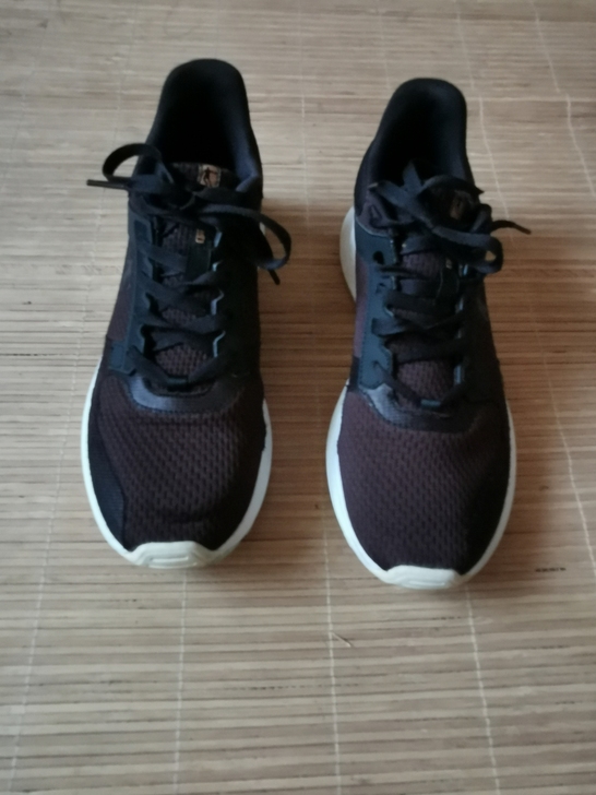 二手男鞋，乔丹运动鞋42码   鞋子保证正...