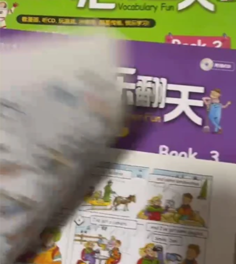 [捂脸]英语词汇，语法乐翻天。全新 儿子不...