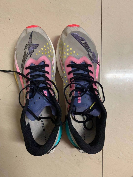 特步160x碳板跑鞋44码