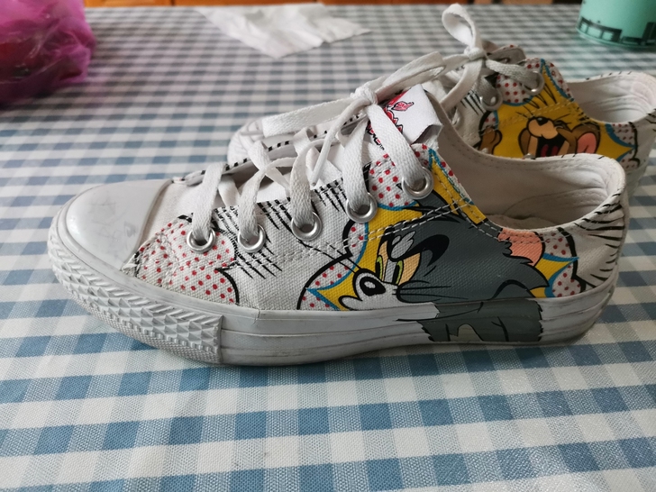 匡威猫和老鼠联名帆布鞋