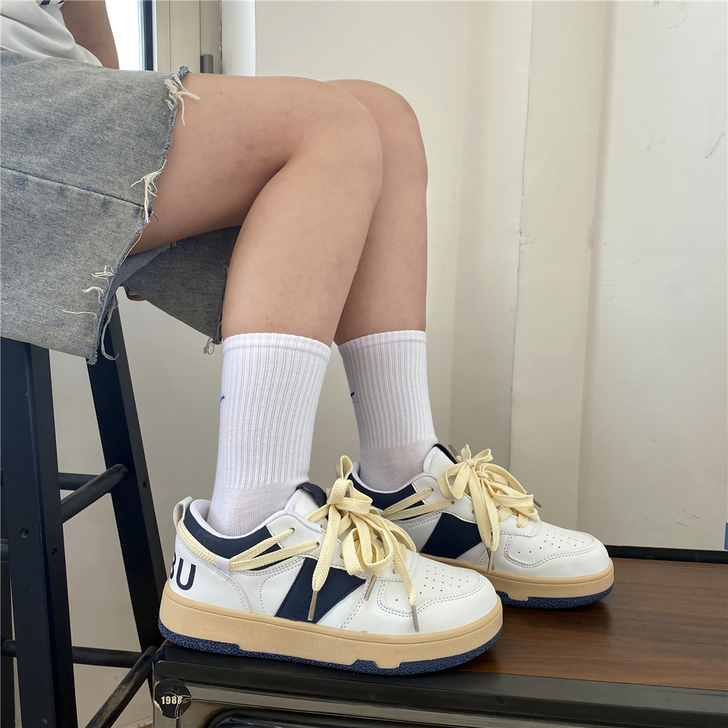 易少年 德训鞋女国潮板鞋学生百搭低帮小白鞋...