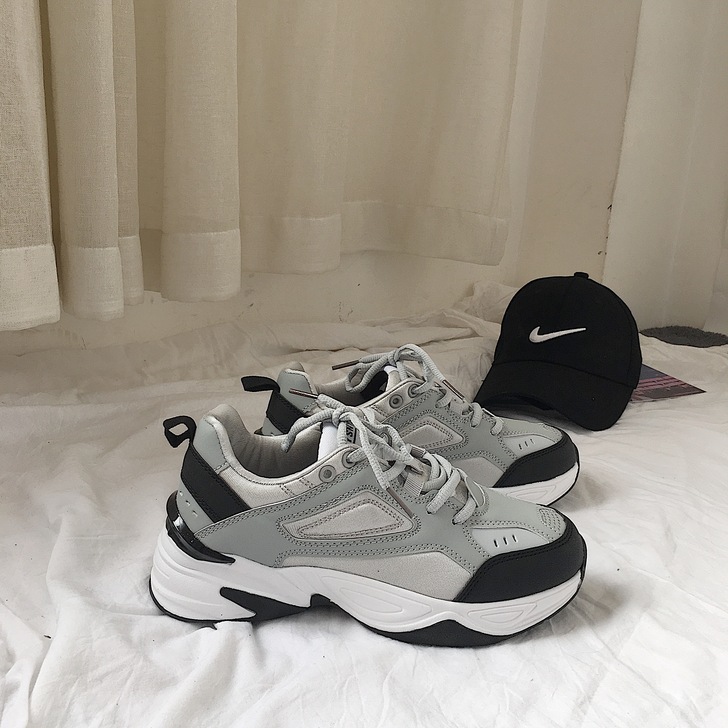 一次都没有穿过因为买的小了颜色也不怎么喜欢...