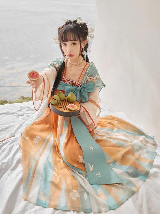 【十三余】遇见神鹿M码，走线做工超精美！苹...