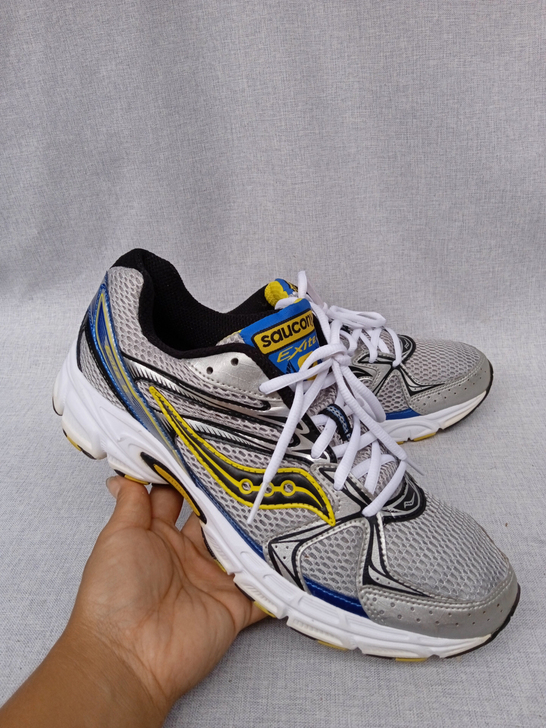 闲置    saucony  圣康尼跑步鞋...