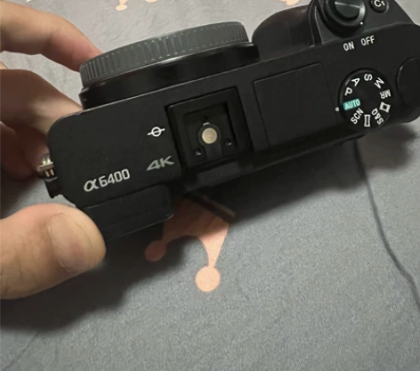 自用索尼a6400微单带适马30 1.4定...