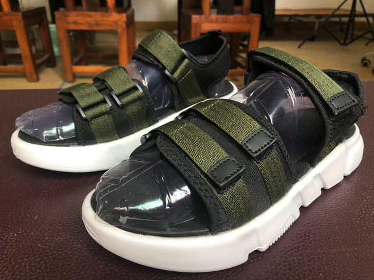 骆驼cantorp夏季旅游徒步凉鞋底软加厚...