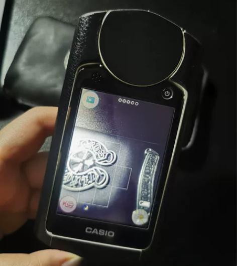 卡西欧自拍神器，TR550，九成新，屏幕镜...