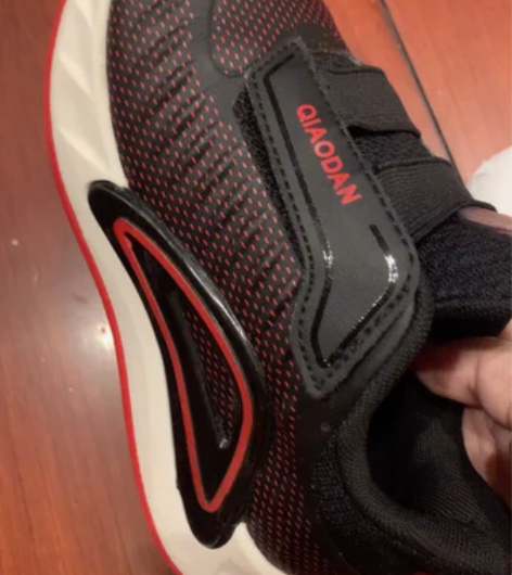 乔丹童鞋 春秋款 鞋内长19.5  31码...