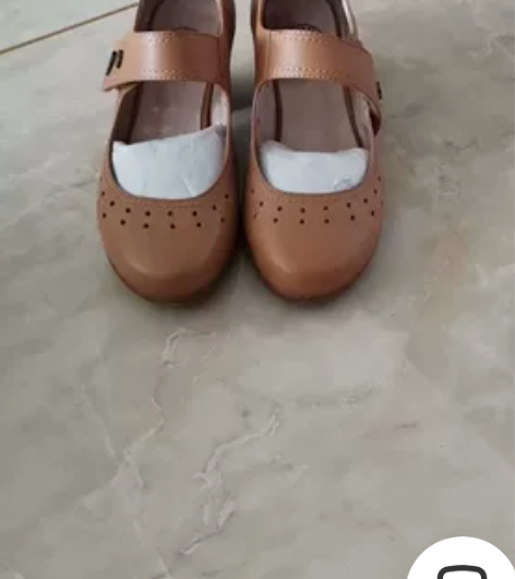 骆驼camel女鞋，玛丽珍，35码，纯牛皮...