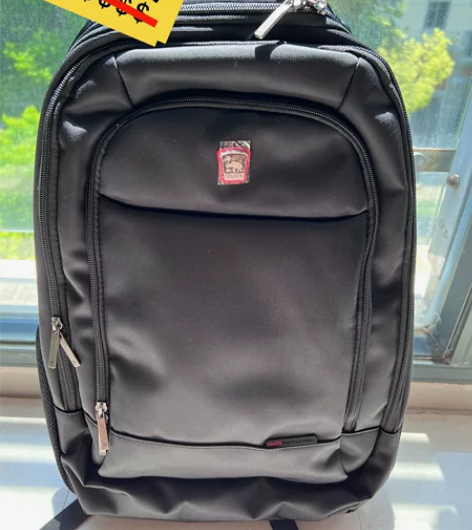 爱华仕全新未使用商务双肩包，成色如图 包邮...