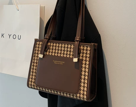 大容量包包女2021新款高级感洋气时尚百搭...