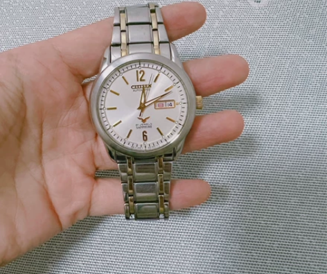 西铁城机械手表 男士 专柜购入 感兴趣的话...