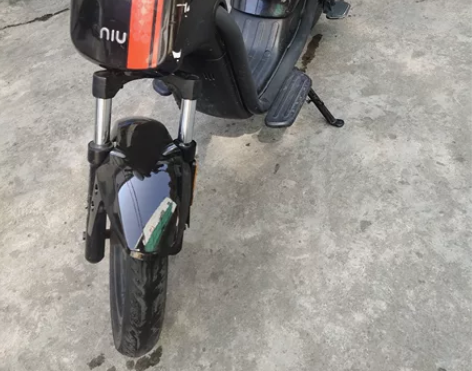 出售小牛电动∪1顶配1台，800W电机，2...