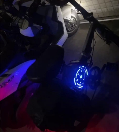 用不上了,有app控制呼吸灯,自带蓝牙音箱...