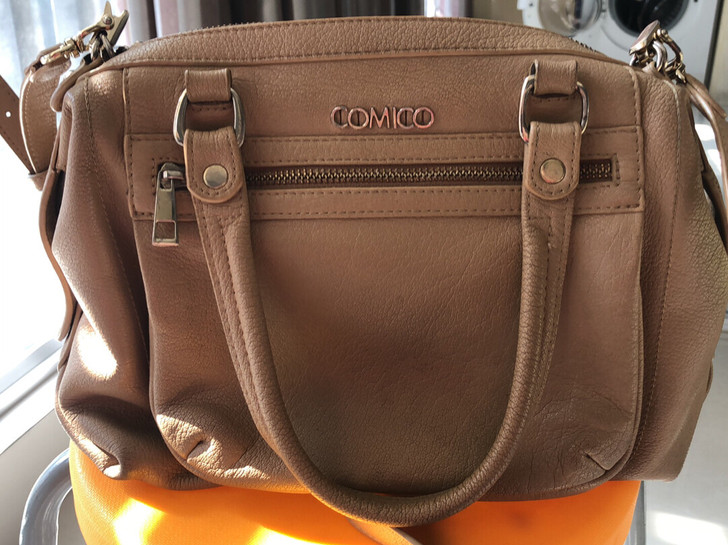 高美高comico专柜正品女士皮包，可拎可...