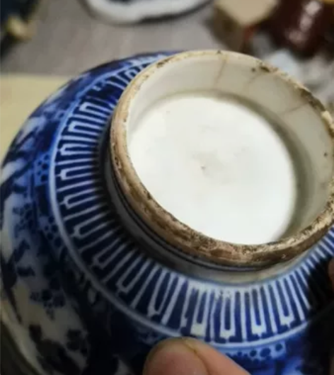 一个非常非常老青花盖碗 感兴趣的话点“我想...