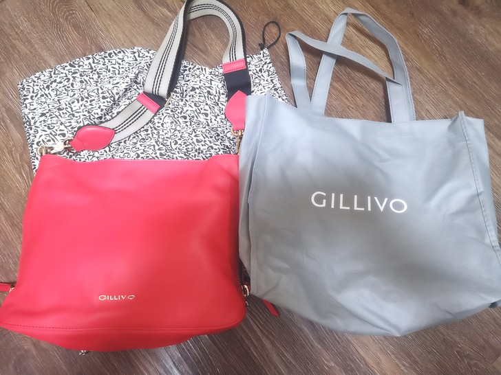 嘉里奥专柜正品软牛皮包,可背可提,吸扣式。...