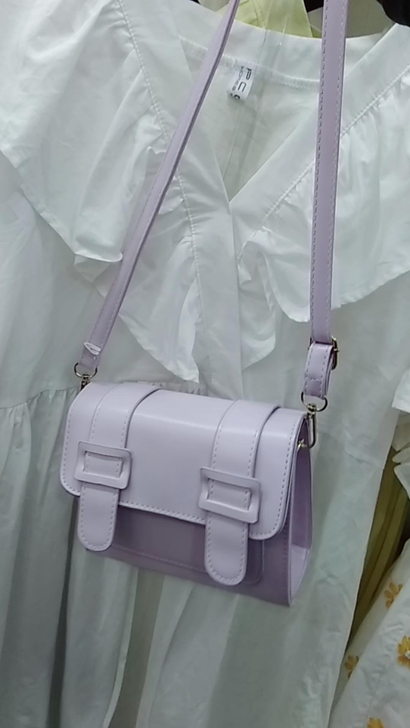 全新 包包  有两个紫色和奶白色是一对的