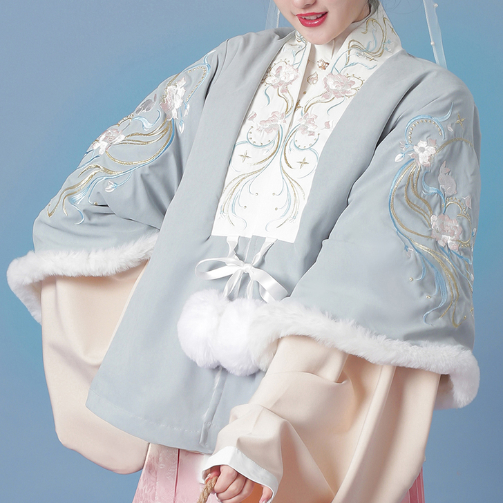 标价包邮出袄子+立领   流云兔全新仅格衣...