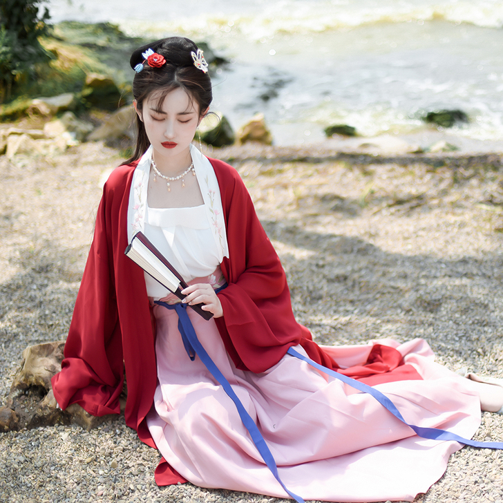 东月棠【清风笺】原创宋制汉服三件套，穿过两...