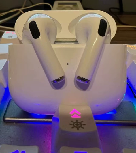 【全新未拆封】正品四代真无线蓝牙耳机降噪通...