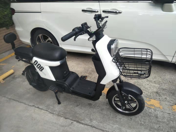 新国标008五羊品牌电动车，车非常新，48...
